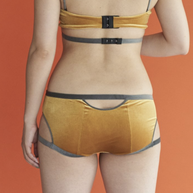 K+1% サニタリーショーツ